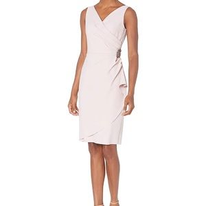 Slimming Short Ruched Dress with Ruffle pink blush size 10